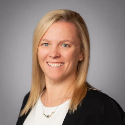 Headshot of Dr. Valerie Vaughn